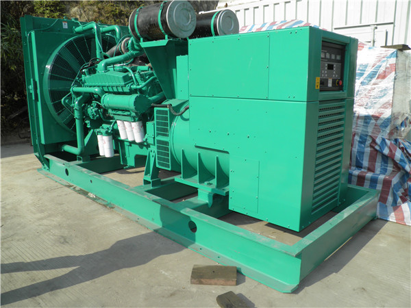 太谷出租发电机 发电机组厂家：柴油发电机组的控制屏的作用是什么？